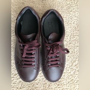 Zara - Minimal Laced Sneaker - Size EU 43, US 10